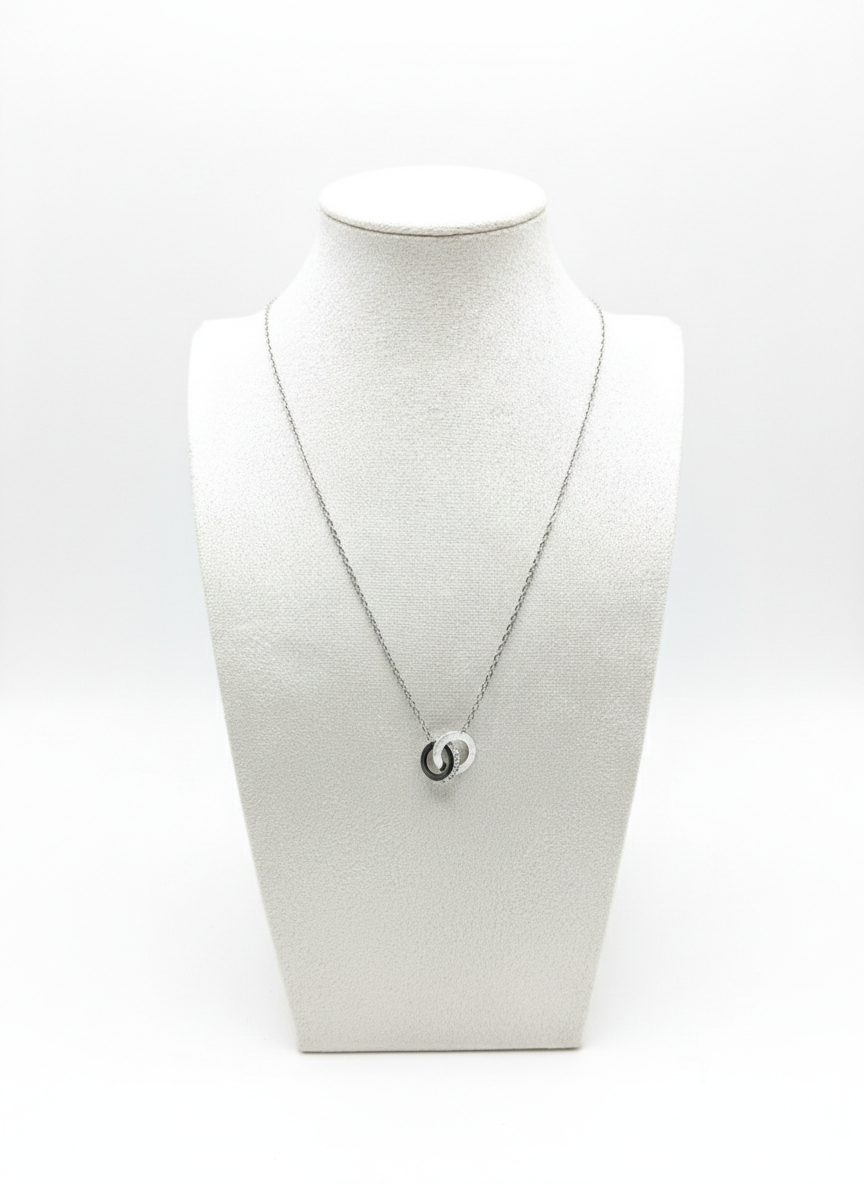 Halskette „Aeterna“ mit ineinander verschlungenen Ringen – Zeitloses Design