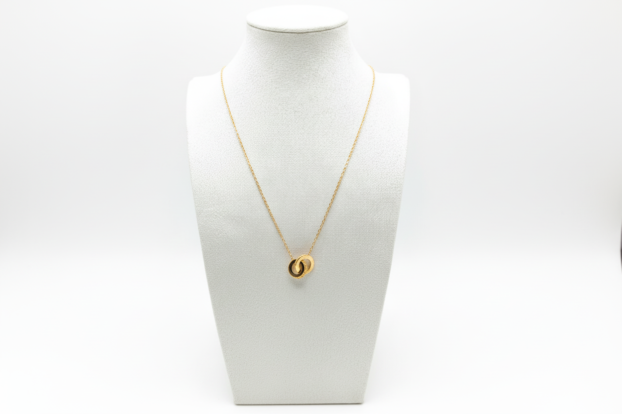 Halskette „Aeterna“ mit ineinander verschlungenen Ringen – Zeitloses Design