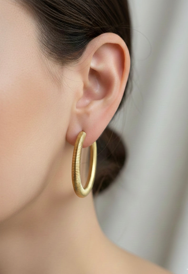 Moon Hoops – Minimalist Edition