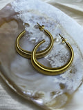 Moon Hoops – Minimalist Edition