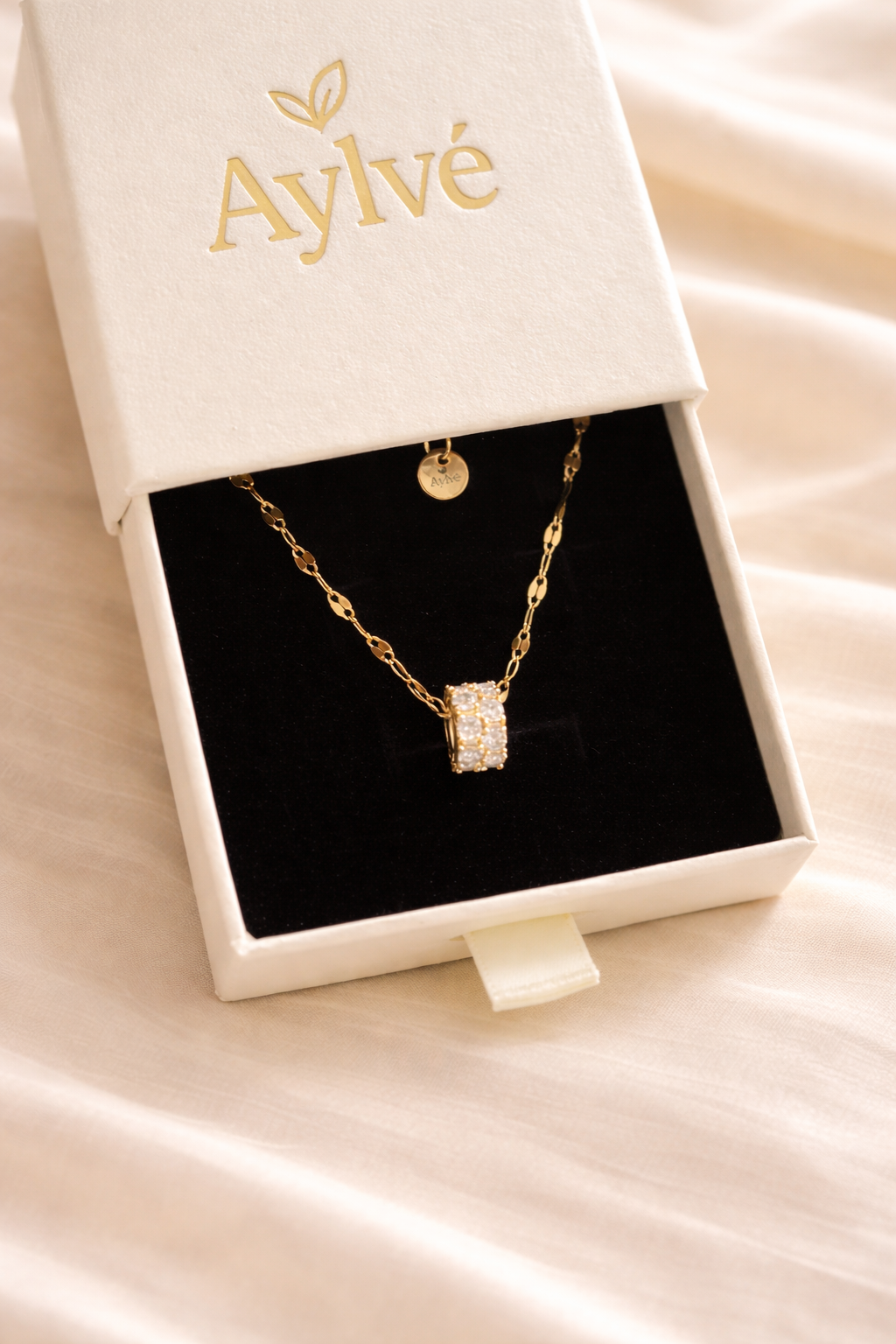 Golden Moment Chain