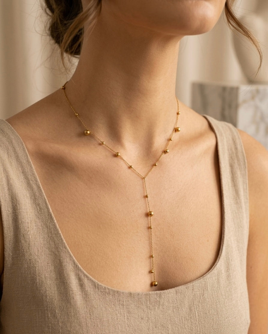 Die Goldene Lariat-Halskette „Sphere“