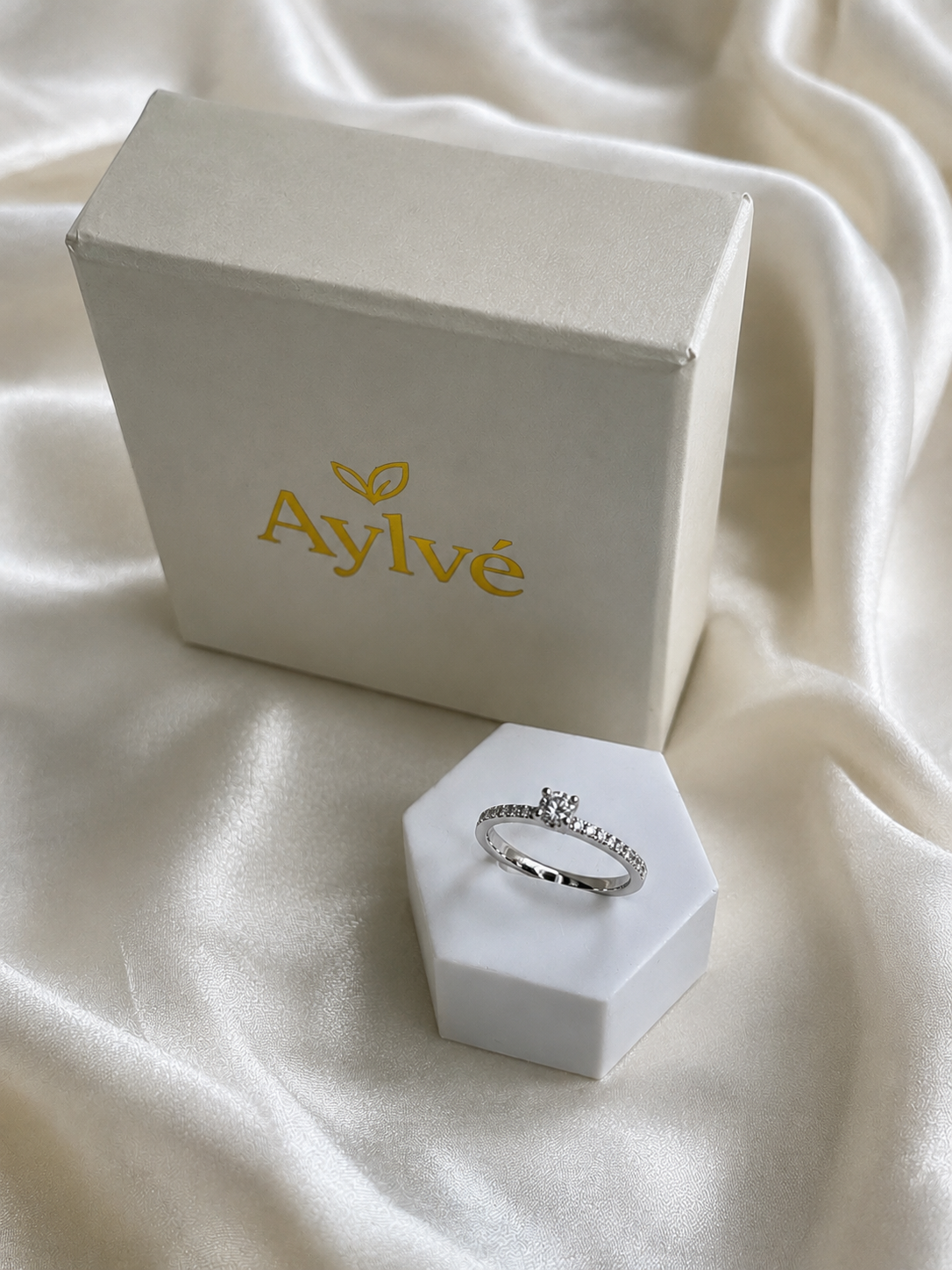 Lunéa Ring – 925 Sterling Silber mit Moissanit